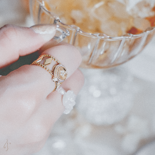 Tea Party Ring 01